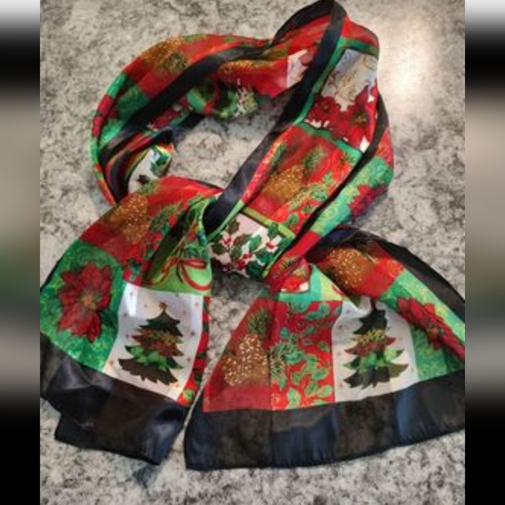 Christmas Scarf Oblong 13x56 Red Green Fun Poinsettia Trees Kim Rodgers